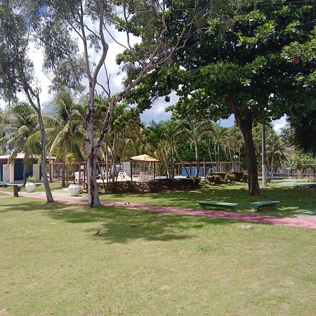 Apts E Suites Em Stella Maris Salvador Eksteriør bilde