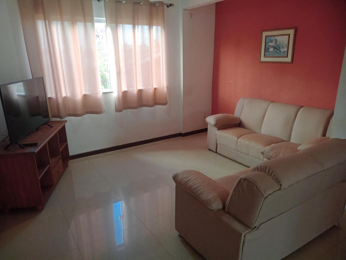 Apts E Suites Em Stella Maris Salvador Eksteriør bilde